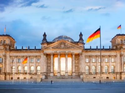 Edificio del Reichstag en Berlín para asesoría sobre abrir cuenta bancaria en Alemania para sociedad extranjera.