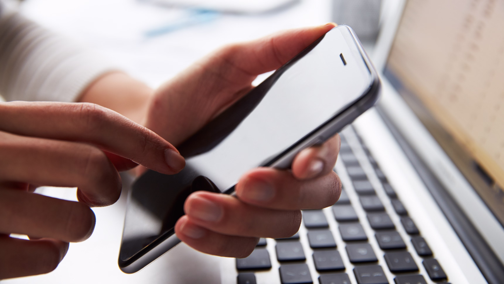 Abogados para SIM swapping y robo de criptomonedas mediante el control de la línea móvil